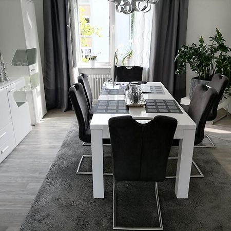 Premium Ferienwohnung "Christine ", Zentrale Ruhige Stadtlage 100 Qm Ebenerdige Dusche Terasse Kaminofen Zweibrücken Exterior foto